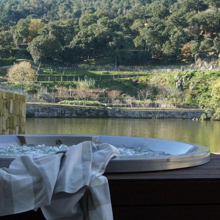 Douro Suites Ribadouro Luaran gambar