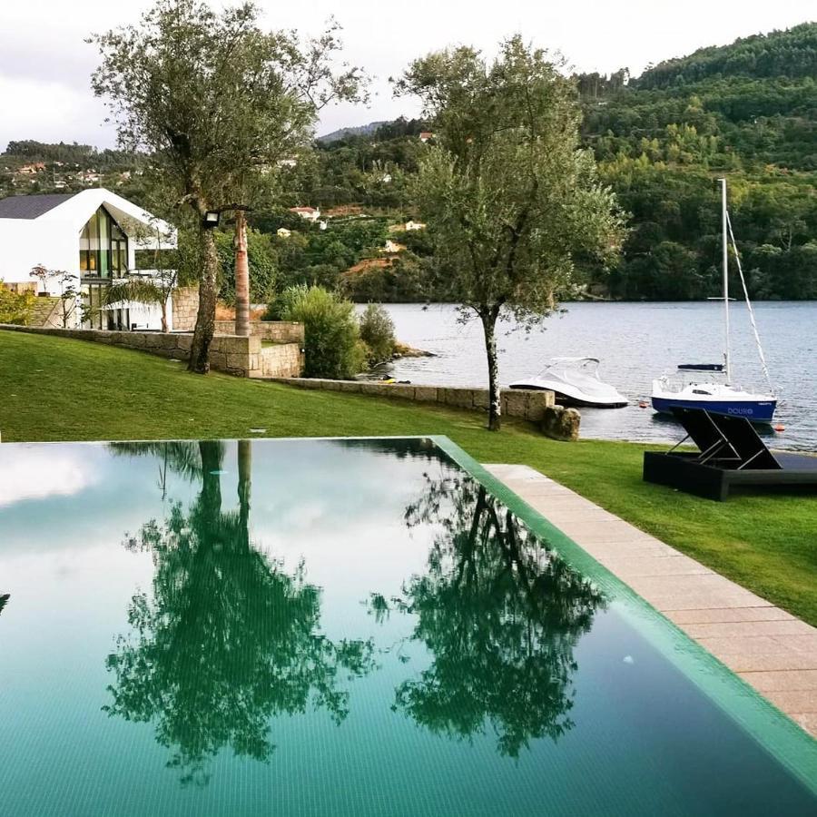 Douro Suites Ribadouro Luaran gambar